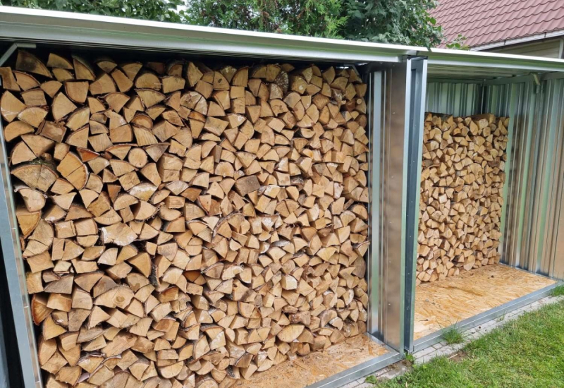 Как построить дровяник — дровница на даче своими руками